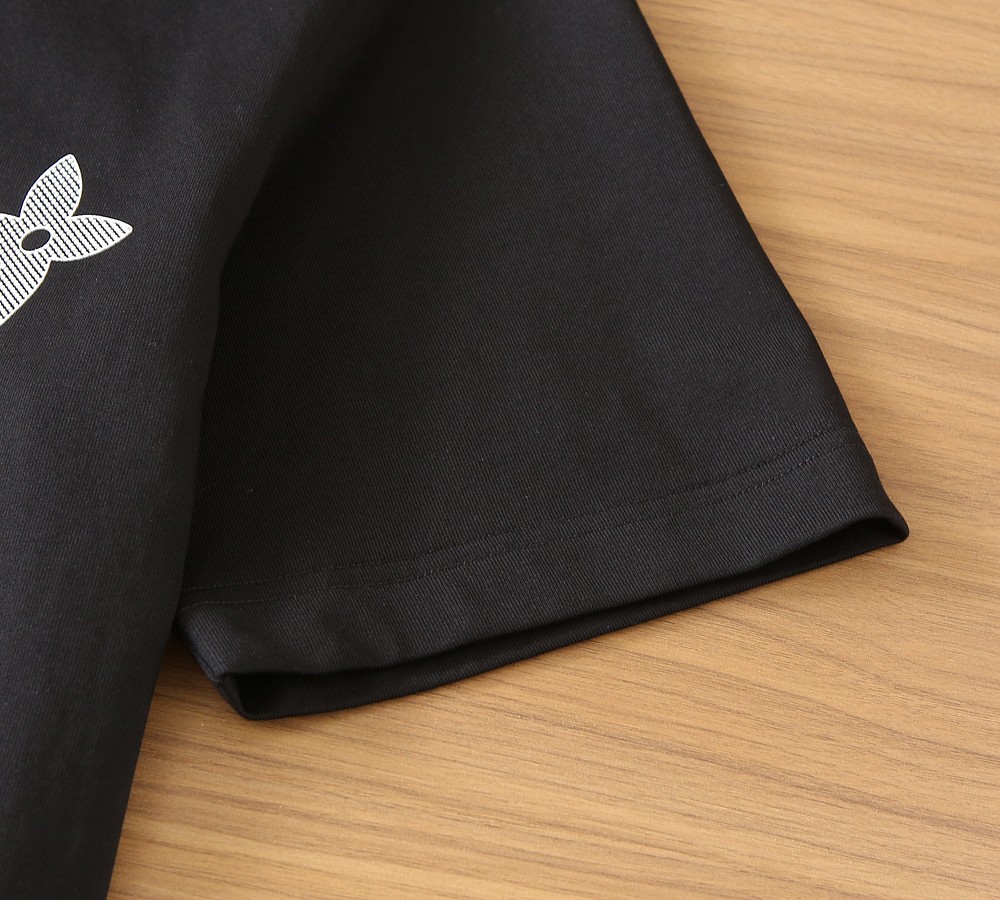 🌾LV 2026春夏新款首发专柜最新款短袖圆领T恤 高端订制 设计前卫时尚！品牌logo重工艺设计 高端