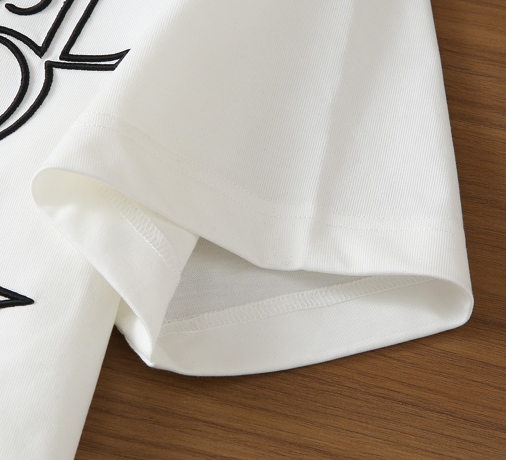 🌾罗意威LOEWE2026春夏新款首发专柜最新款短袖圆领T恤 高端订制 设计前卫时尚！品牌logo重工艺