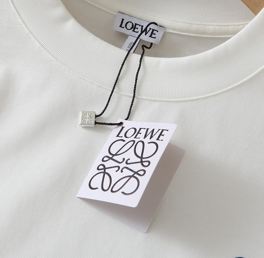 🌾罗意威LOEWE2026春夏新款首发专柜最新款短袖圆领T恤 高端订制 设计前卫时尚！品牌logo重工艺