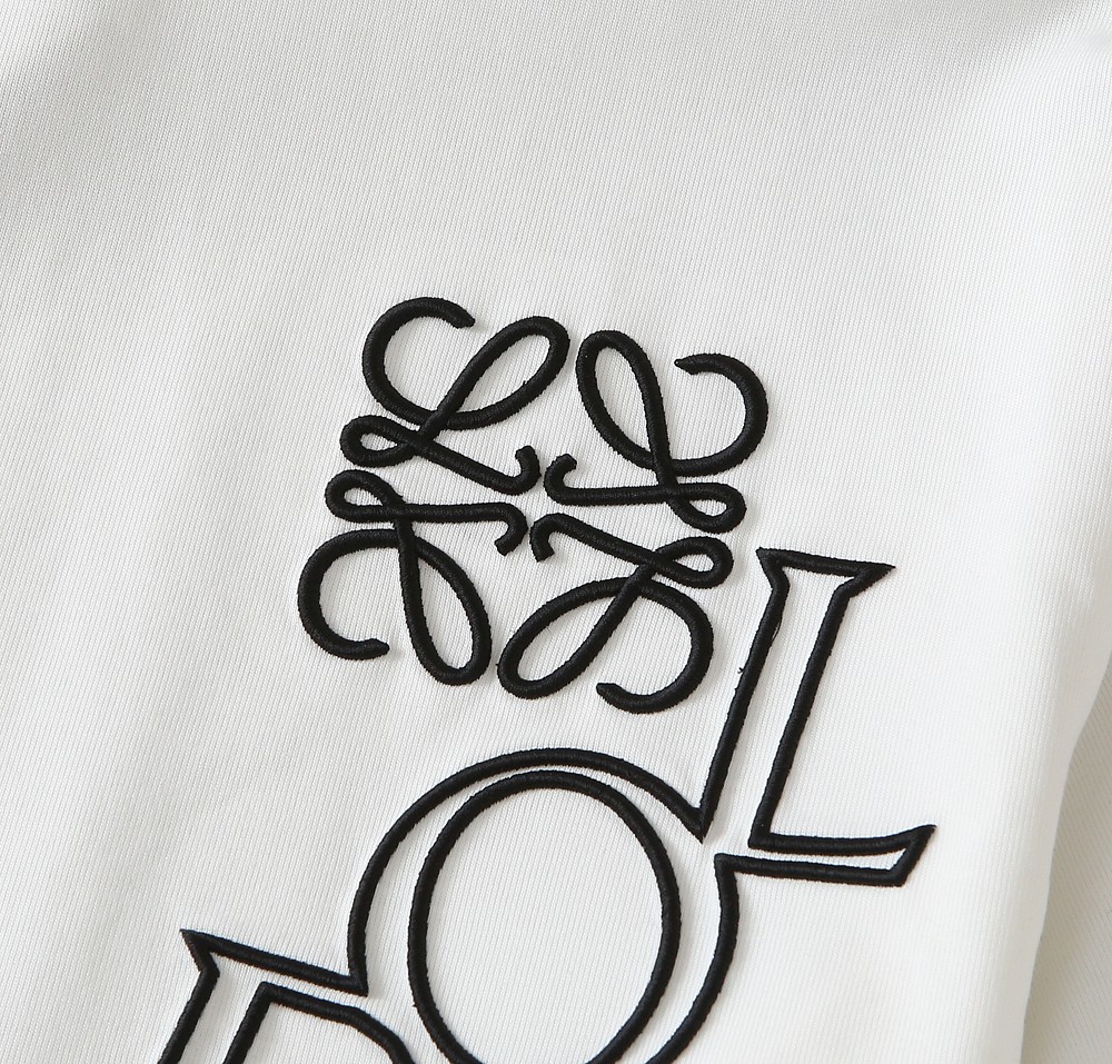 🌾罗意威LOEWE2026春夏新款首发专柜最新款短袖圆领T恤 高端订制 设计前卫时尚！品牌logo重工艺