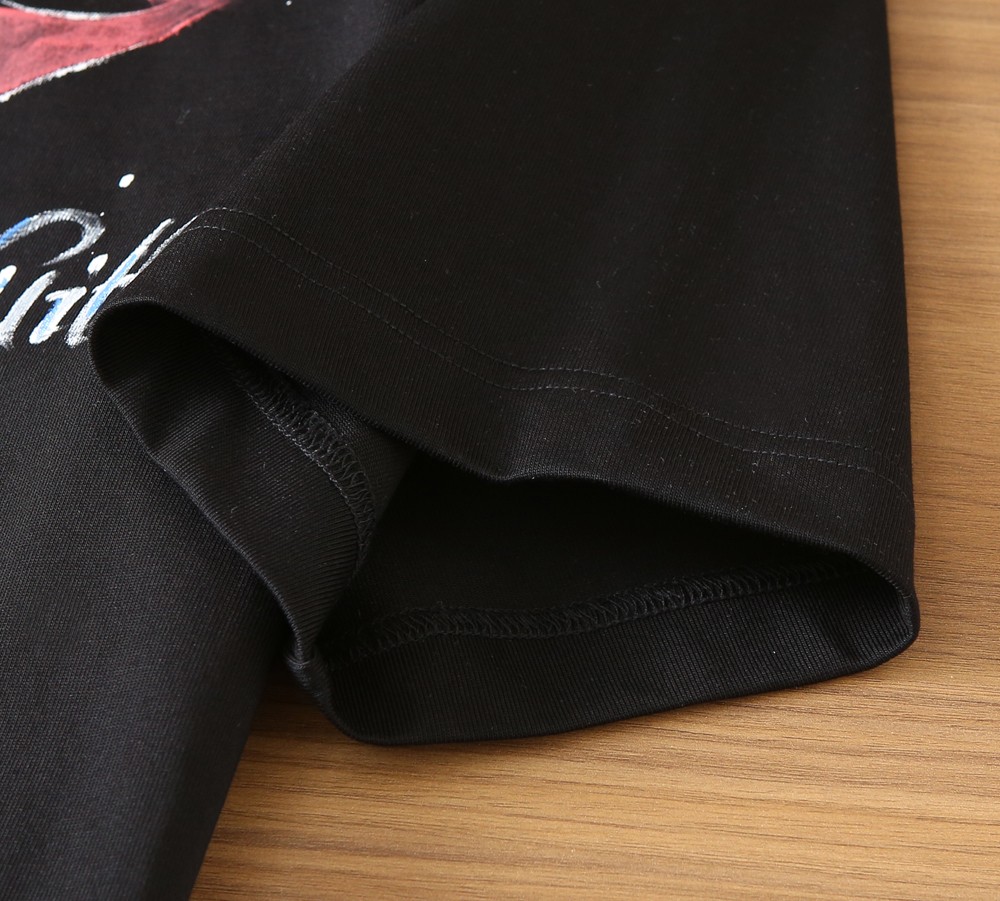 🌾LV 2026春夏新款首发专柜最新款短袖圆领T恤 高端订制 设计前卫时尚！品牌logo重工艺设计 高端