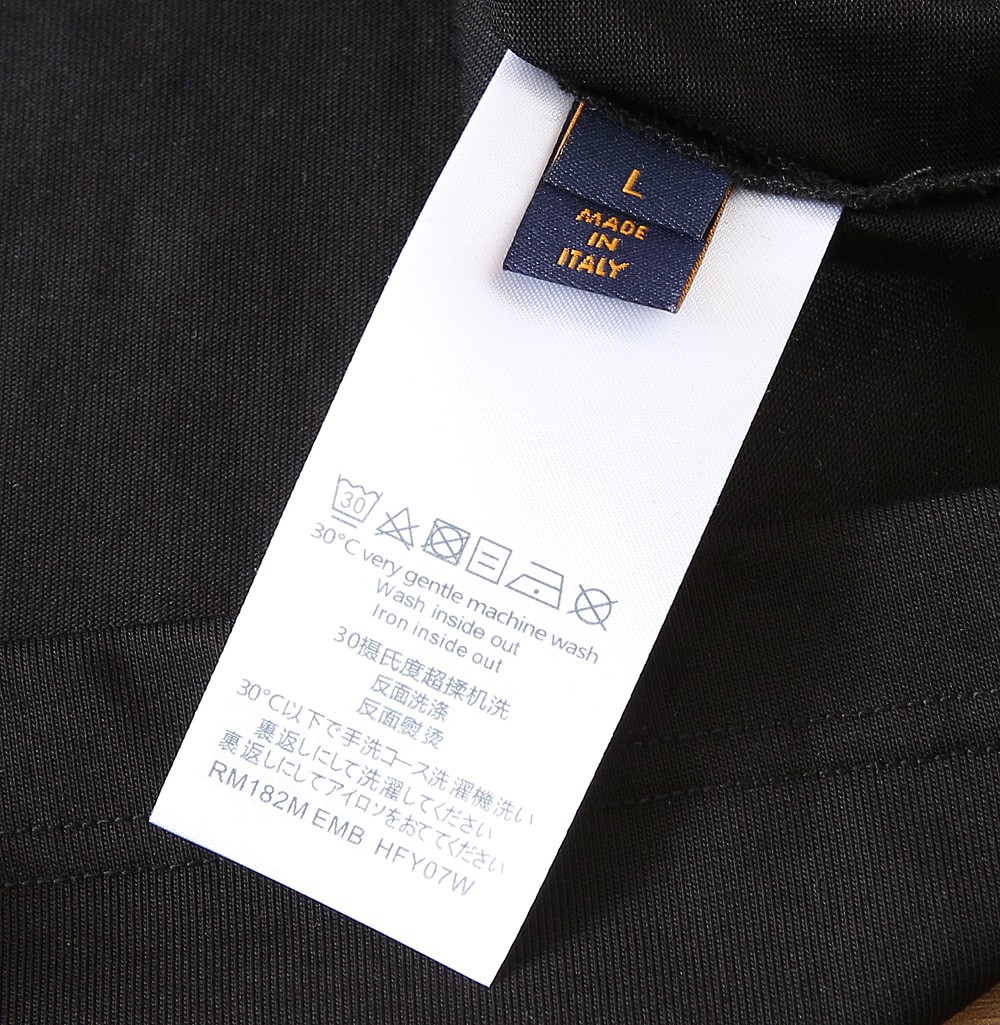 🌾LV 2026春夏新款首发专柜最新款短袖圆领T恤 高端订制 设计前卫时尚！品牌logo重工艺设计 高端