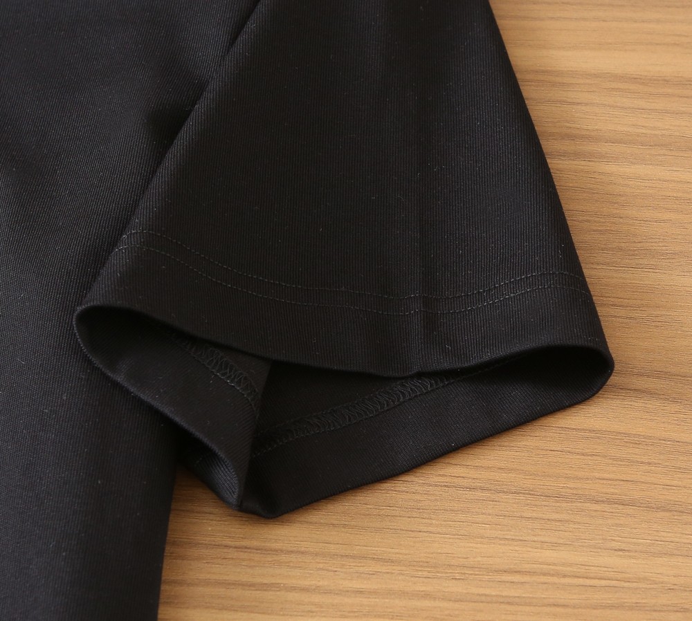 🌾迪奥 2026春夏新款首发专柜最新款短袖圆领T恤 高端订制 设计前卫时尚！品牌logo重工艺设计 高端