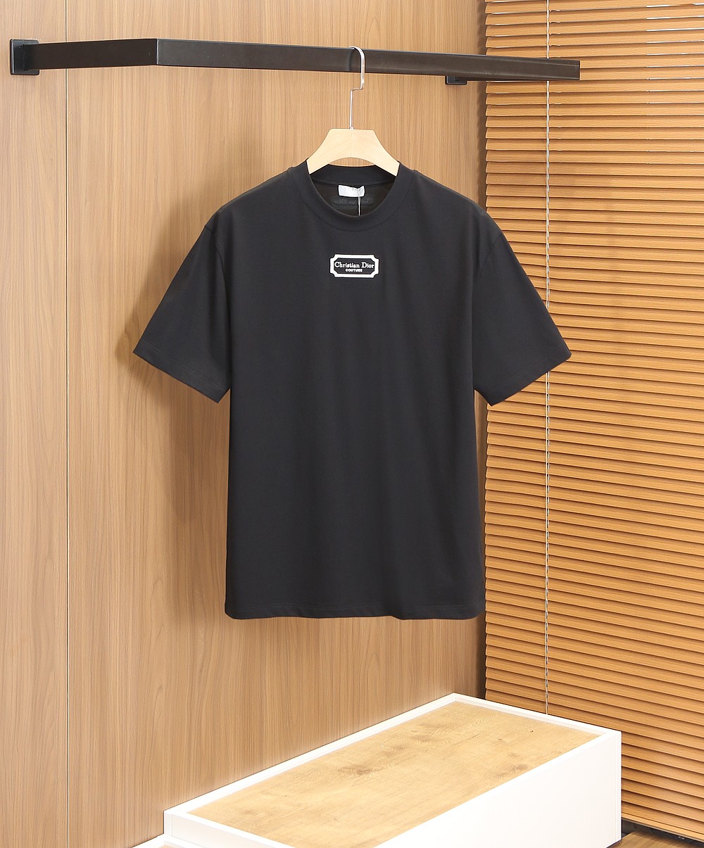 🌾迪奥 2026春夏新款首发专柜最新款短袖圆领T恤 高端订制 设计前卫时尚！品牌logo重工艺设计 高端