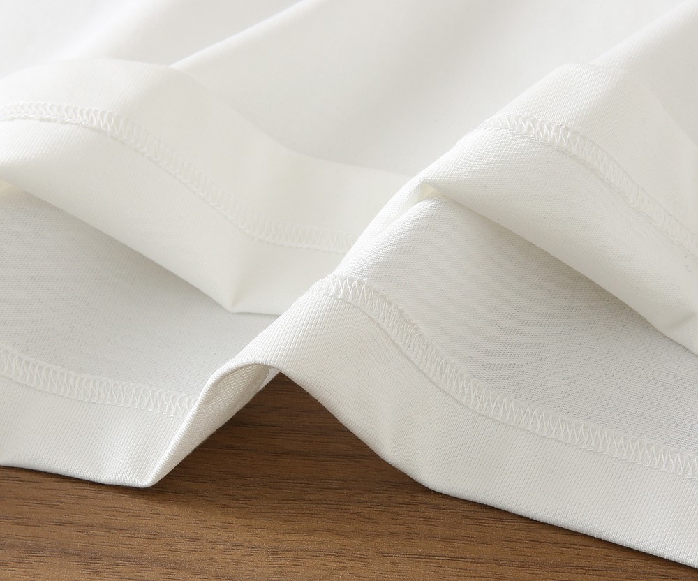 🌾普拉达PRADA2026春夏新款首发专柜最新款短袖圆领T恤 高端订制 设计前卫时尚！品牌logo重工艺