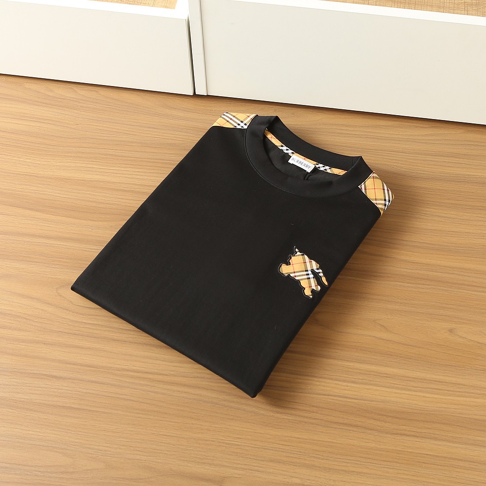 🌾巴宝莉2026春夏新款首发专柜最新款短袖圆领T恤 高端订制 设计前卫时尚！品牌logo重工艺设计 高端