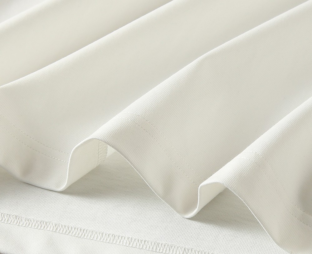 🌾巴宝莉2026春夏新款首发专柜最新款短袖圆领T恤 高端订制 设计前卫时尚！品牌logo重工艺设计 高端