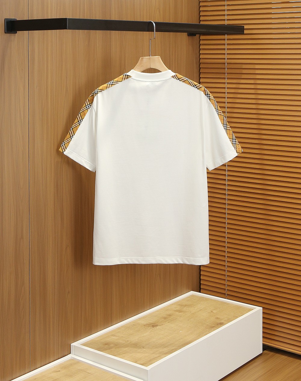 🌾巴宝莉2026春夏新款首发专柜最新款短袖圆领T恤 高端订制 设计前卫时尚！品牌logo重工艺设计 高端