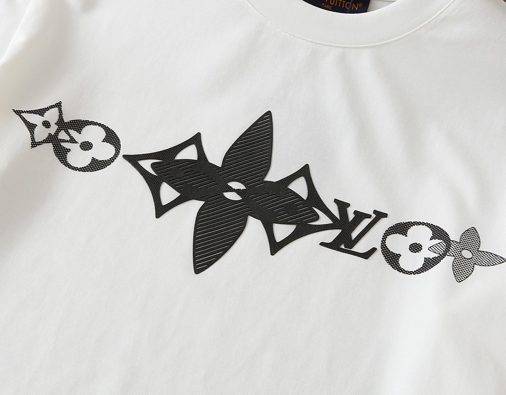 🌾LV 2026春夏新款首发专柜最新款短袖圆领T恤 高端订制 设计前卫时尚！品牌logo重工艺设计 高端