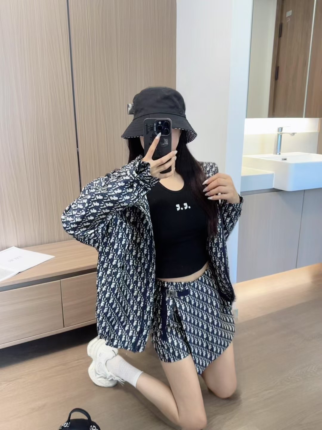 P984 HIGH-END QUALITY WOMEN ‘ S CLOTHES WITH PACKAGING CDS – ❤❤❤ 2025.// NEW PRODUCT - 图片 5