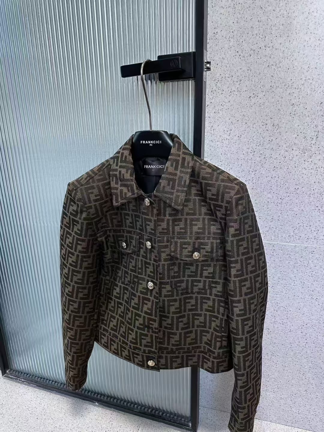 P612 HIGH QUALITY WOMEN’S CLOTHES WITH PACKAGING F A NEW HEAVY-DUTY JACKET, SML - 图片 3