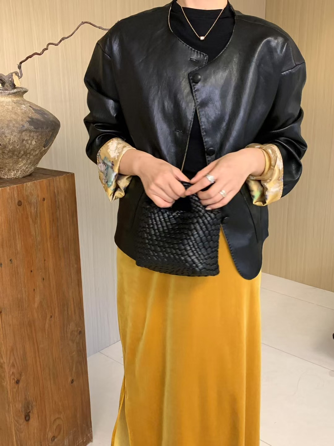 “High-End Women’s Outfits: Quality, Dust-Proof Bags, Fragrances, New Chinese Protein Skin Trends” - 图片 3