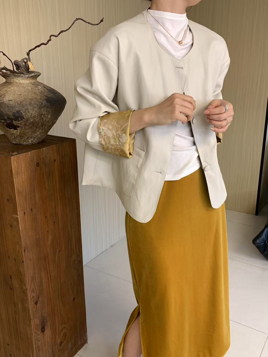 “High-End Women’s Outfits with Dust-Proof Bags and Fragrances: New Chinese Protein Skin” - 图片 1