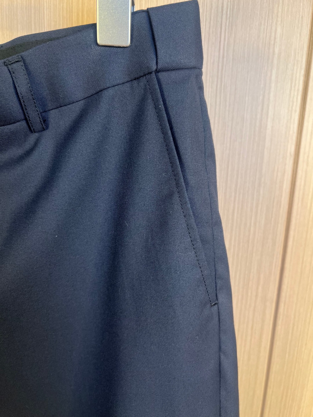 Dior 同步新品迪奥/Dior 2025年春秋男士 蓝色 商务休闲轻便西裤 整体轮廓趋于简约风格