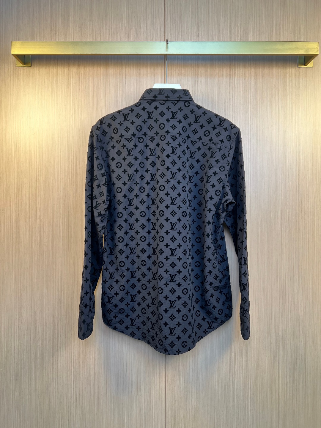 Louis Vuitton Classic Flocked Long Sleeve Shirt, Iconic Fashion Statement 7 o 1j7k6l69dqcv1u37ji282h17cb5