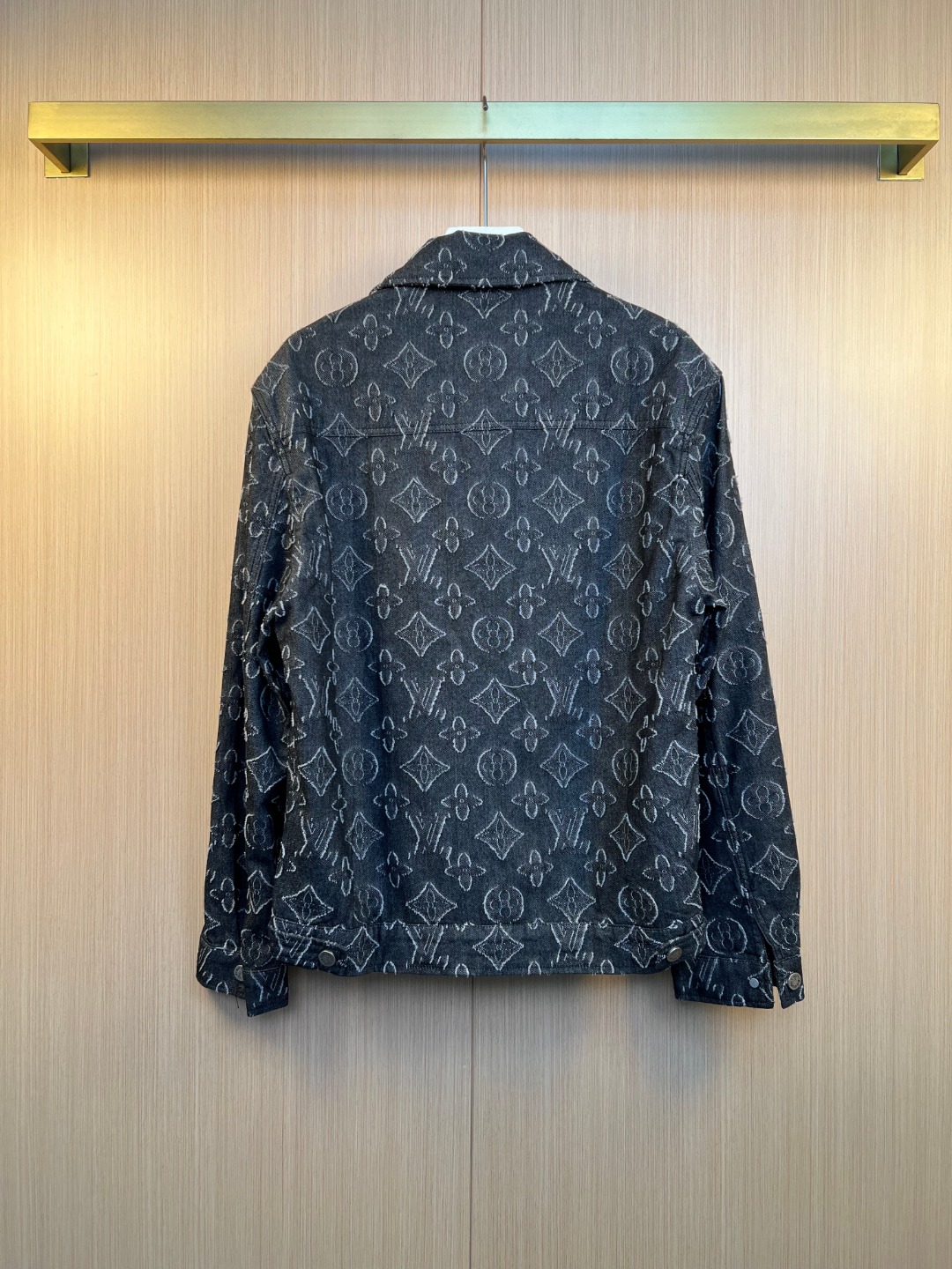 o 1j7pavig319d8hpjvpl1bfgudd7