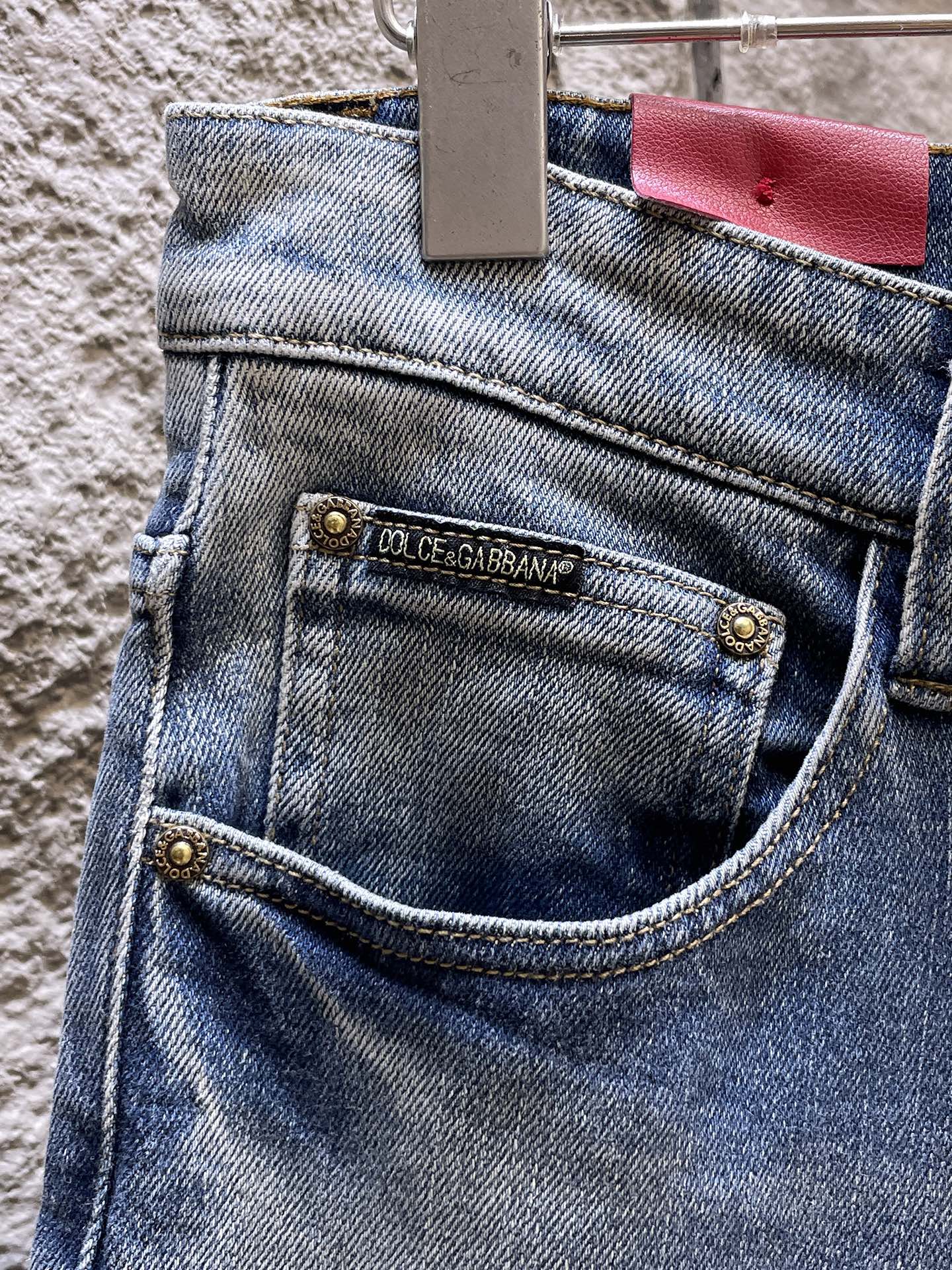 Designer Jeans with Unique Print and Premium Hardware - Stylish and Comfortable 5 i1747920526 1438 0