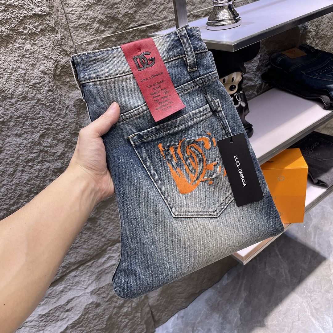 Designer Jeans with Unique Print and Premium Hardware - Stylish and Comfortable 10 i1747920526 2903 0