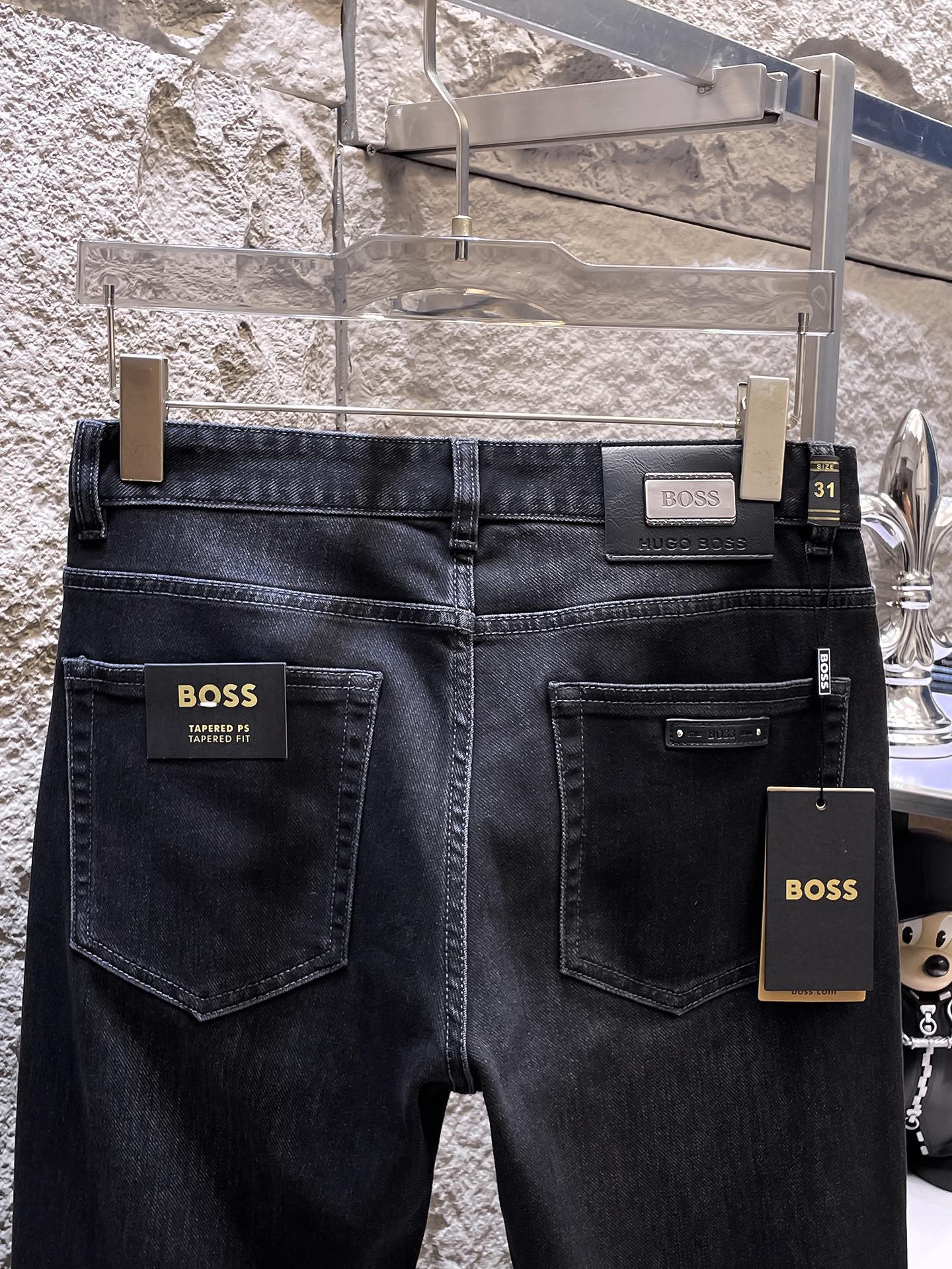 Designer Jeans with Letter Print Logo, Premium Denim, Stylish and Comfortable 7 i1754580912 4643 3