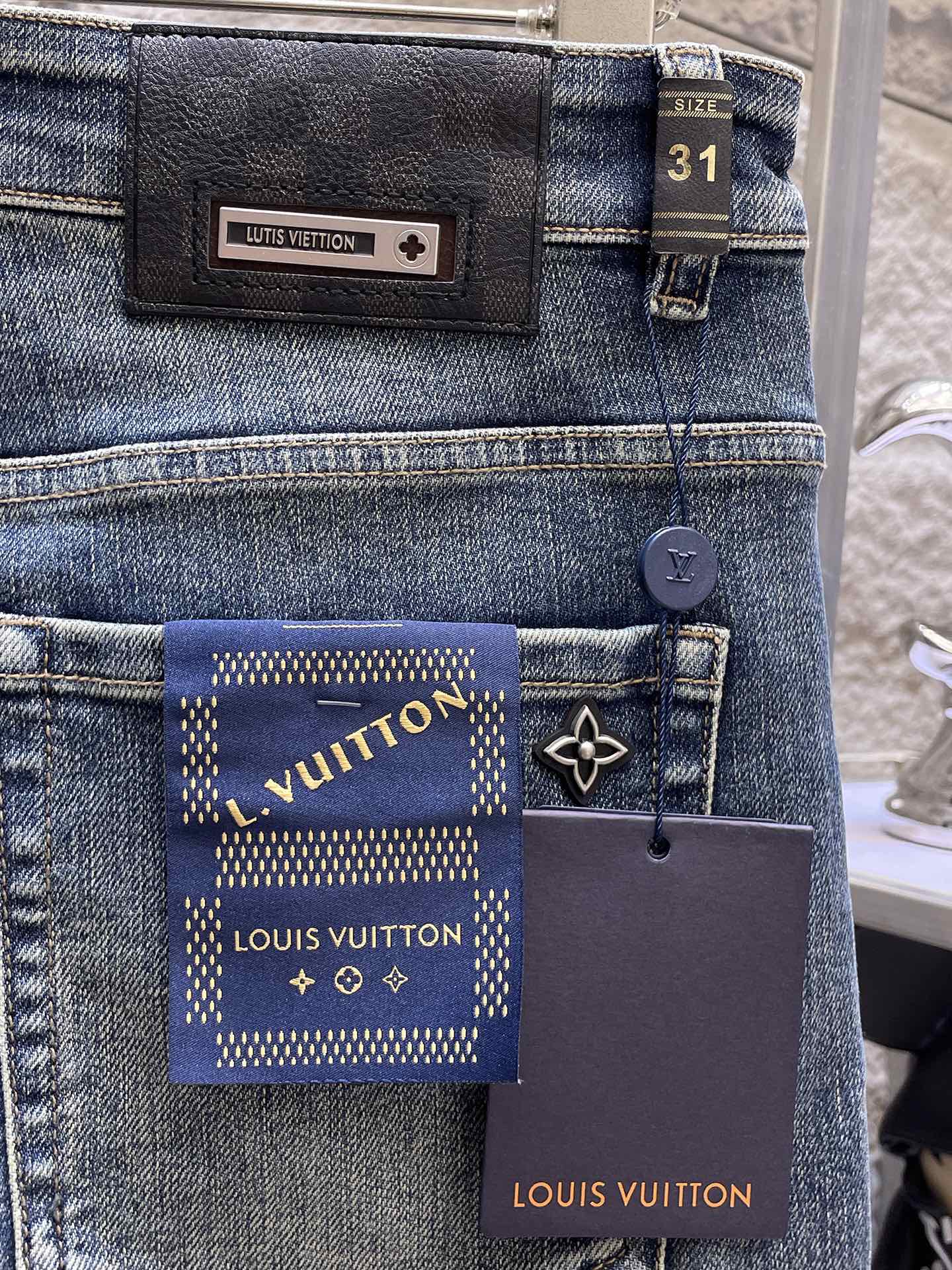 Designer Jeans with High-End Letter Print Logo and Custom Hardware 8 i1754581101 4084 4