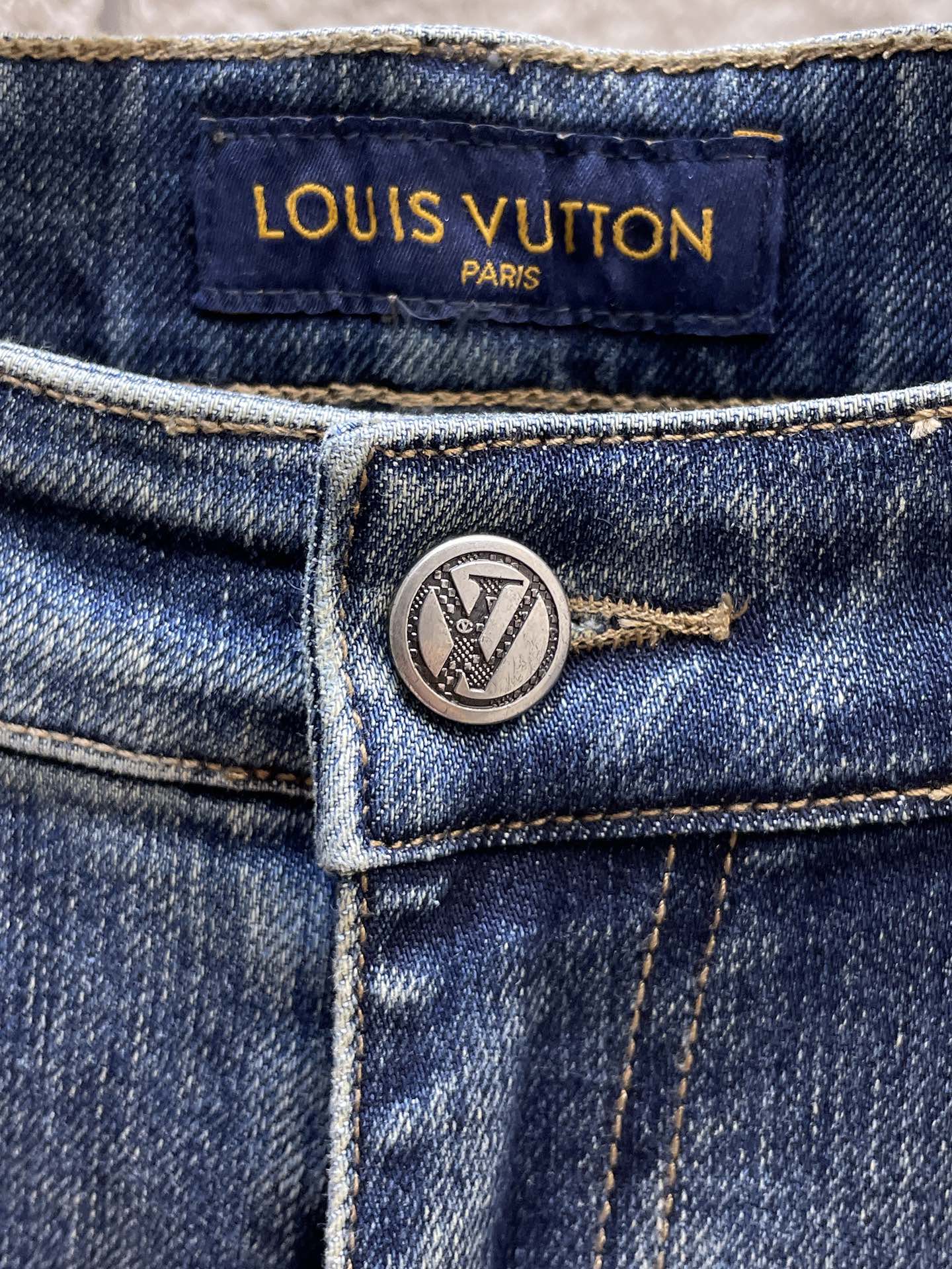 Designer Jeans with High-End Letter Print Logo and Custom Hardware 4 i1754581101 704 7