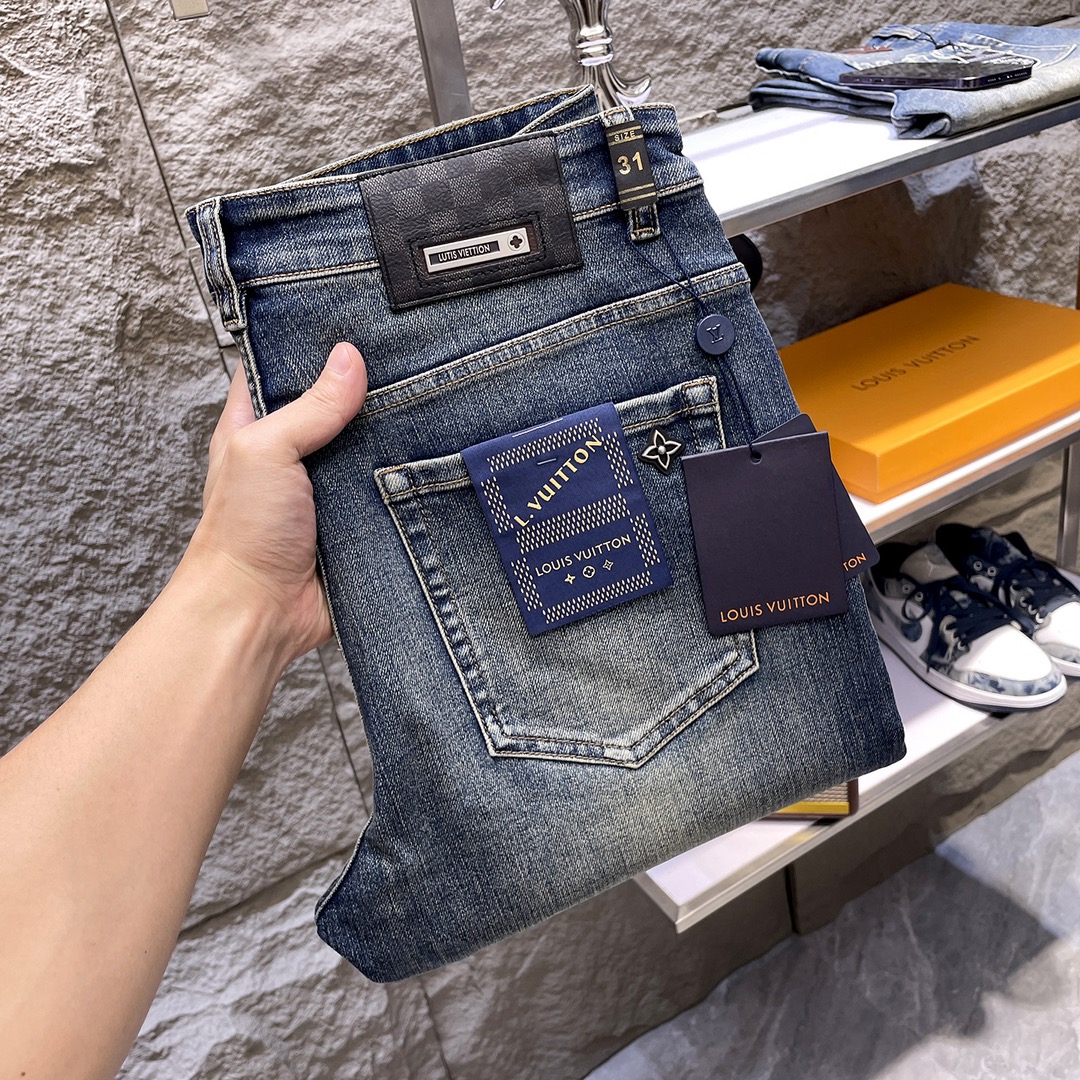Designer Jeans with High-End Letter Print Logo and Custom Hardware 10 i1754581101 7914 5