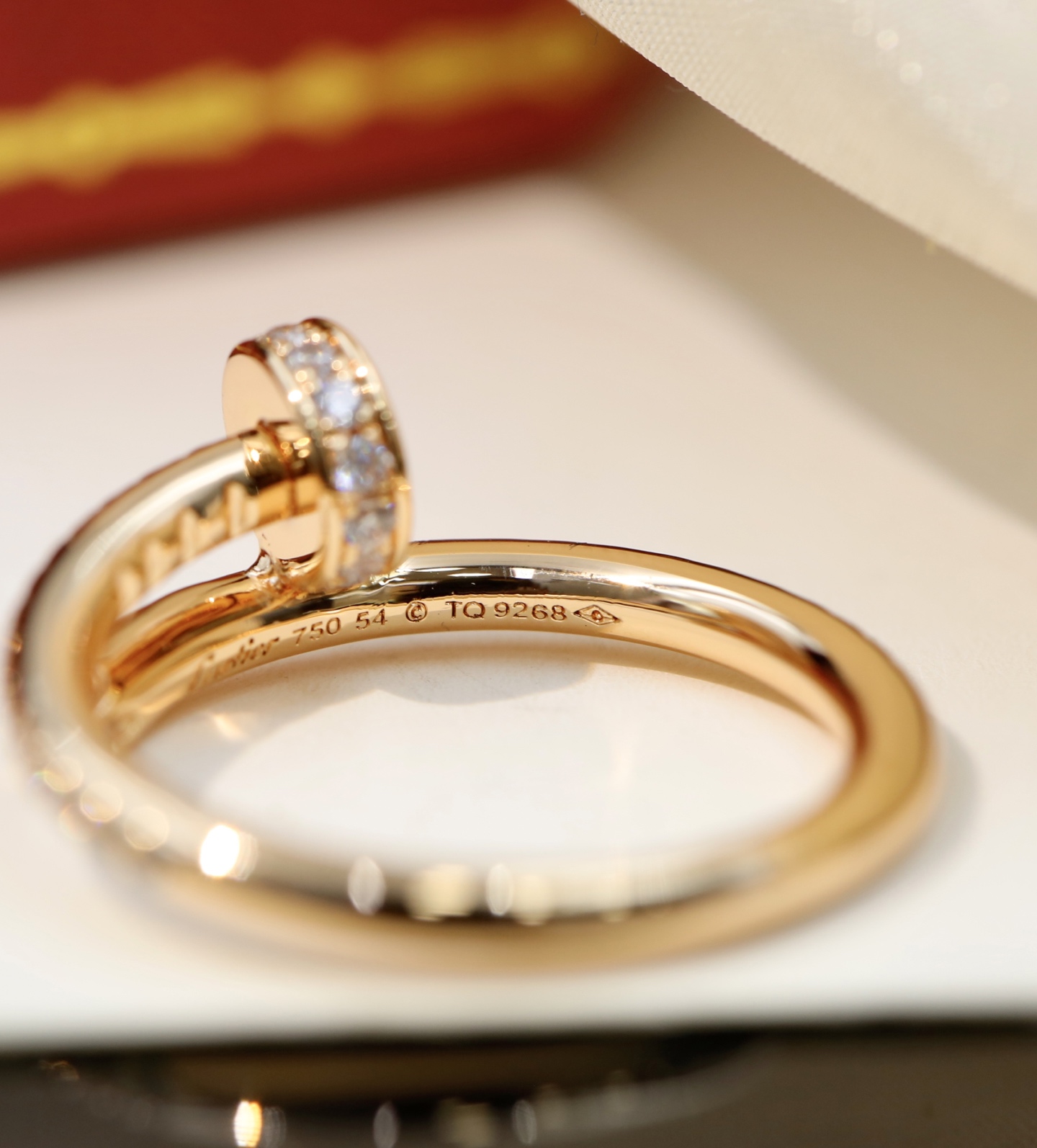 Cartier 卡地亚Juste Un Clou 满钻钉子戒指