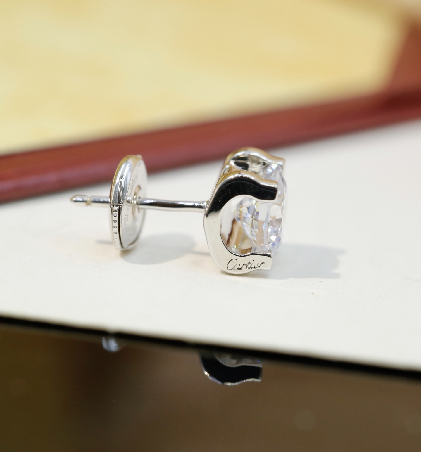 Cartier Cartier牛头钻石耳钉一克拉