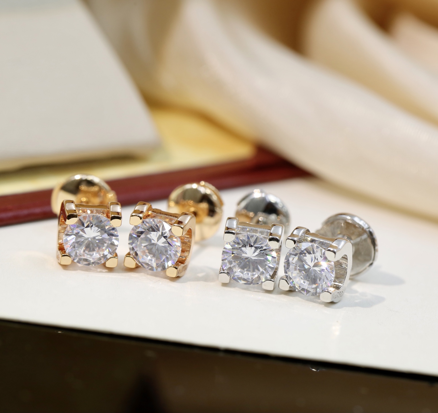 Cartier Cartier牛头钻石耳钉一克拉