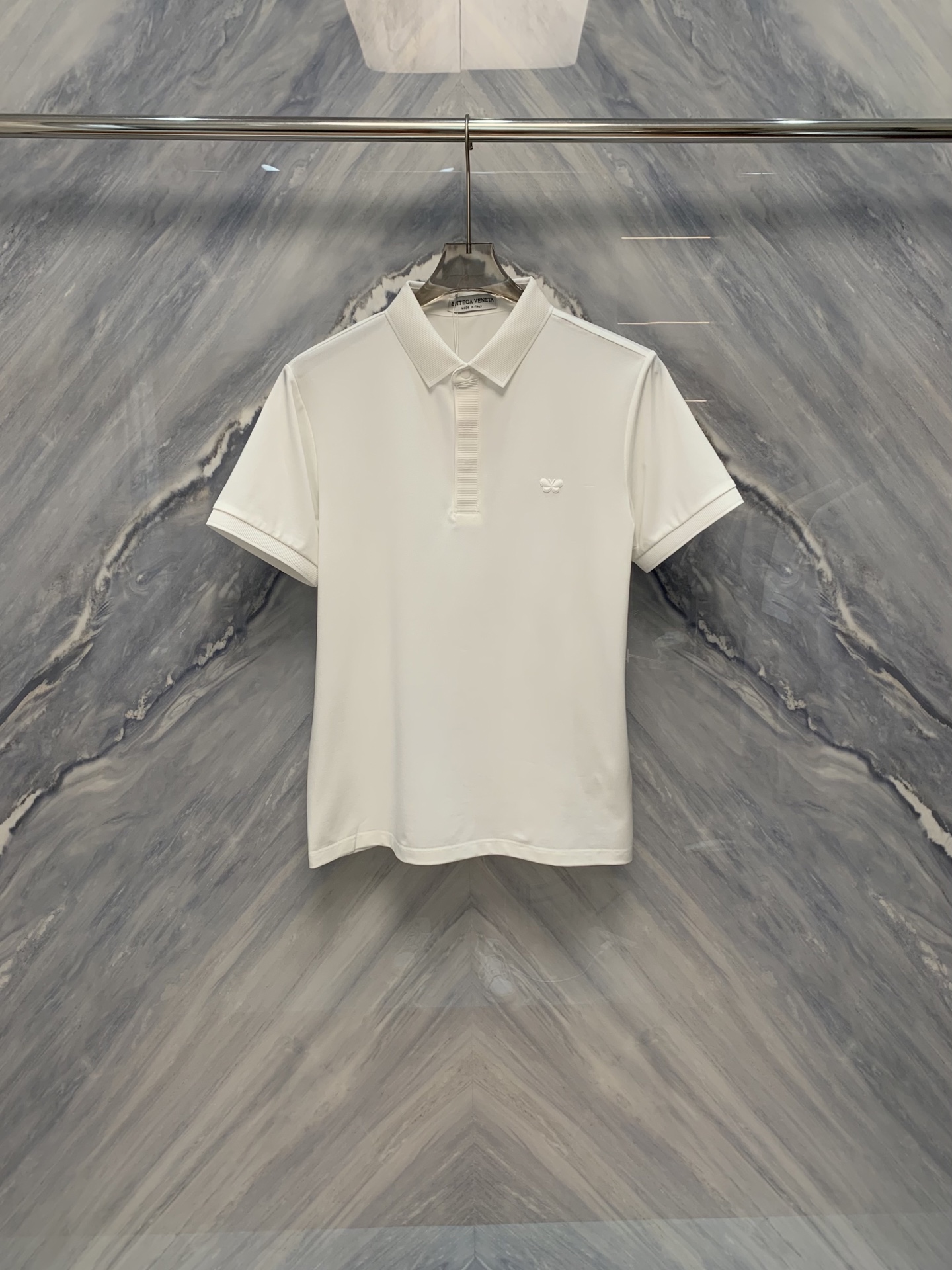 BV Logo-Coated Polo Shirt: Classic Design with Quality Craftsmanship - 图片 7