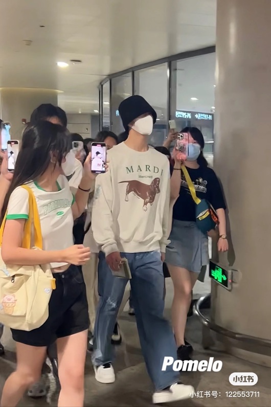 _dnM9sn8g8GGAmNy3J1-XfWzovwn-qh4UxkaKm_Q