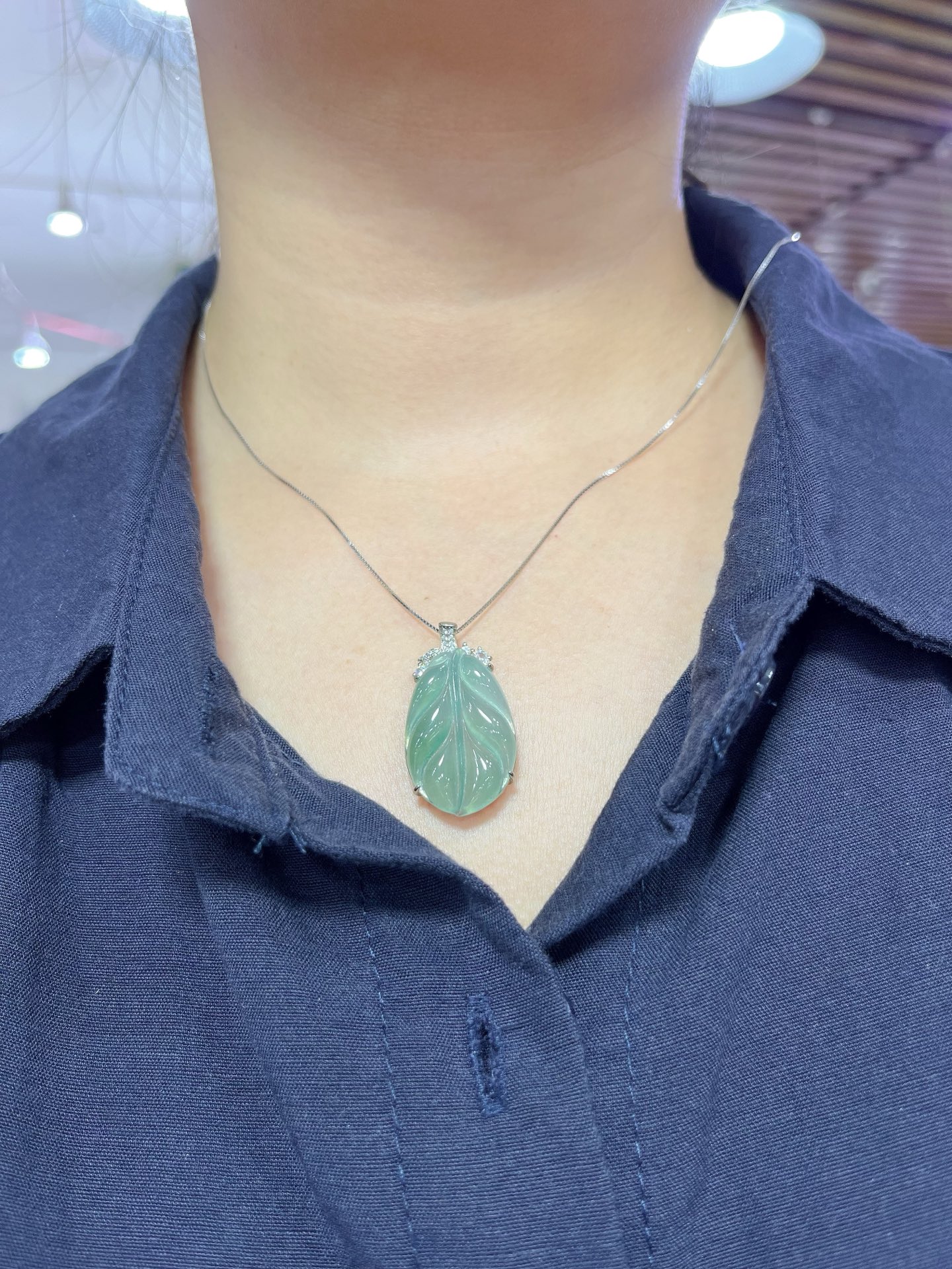 Myanmar Jade Silver-Plated Green Leaf Pendant 4