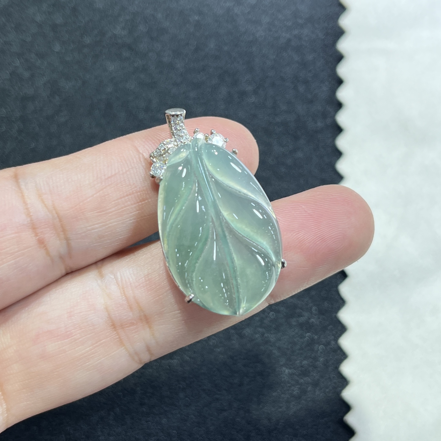 Myanmar Jade Silver-Plated Green Leaf Pendant 2