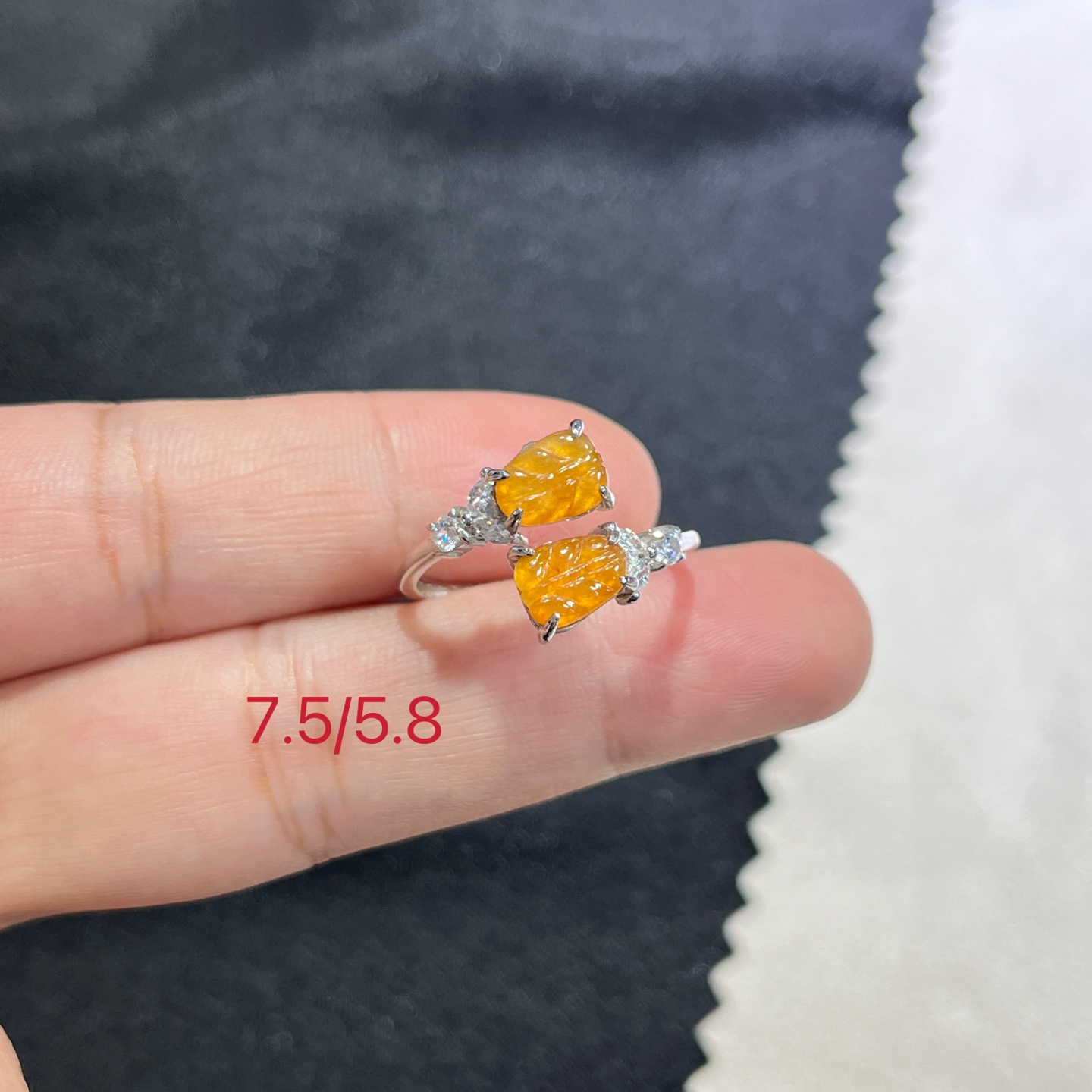 Myanmar Jade Silver-Set Yellow Jade Leaf Ring