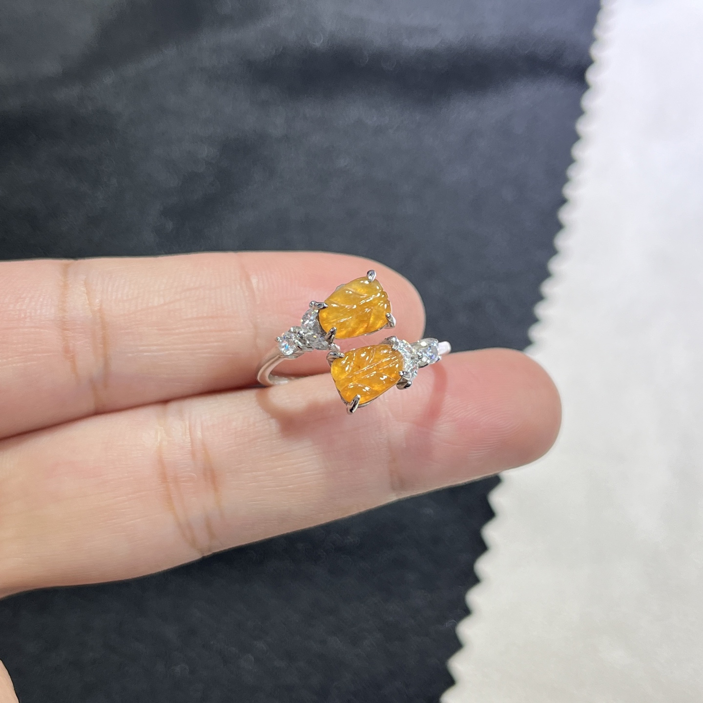Myanmar Jade Silver-Set Yellow Jade Leaf Ring 2