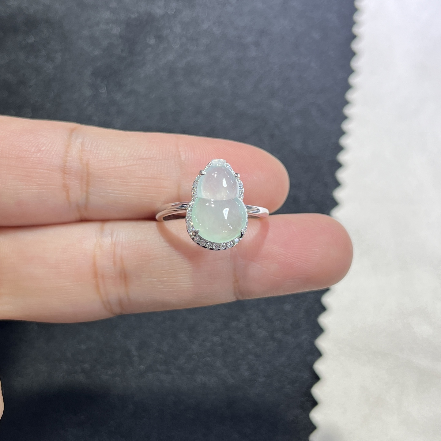 Myanmar Jade Silver-Plated Gourd Ring 2
