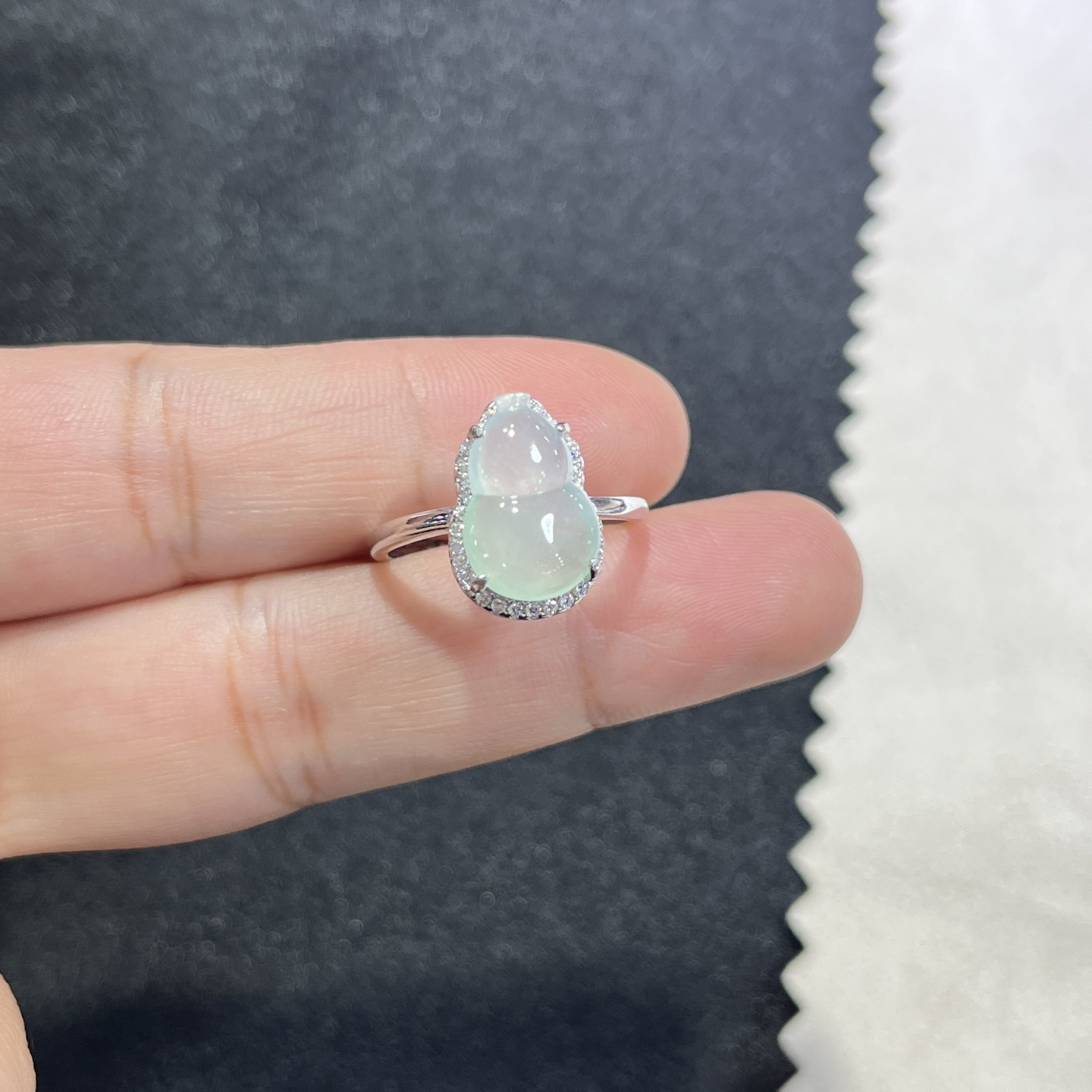 Myanmar Jade Silver-Plated Gourd Ring 3