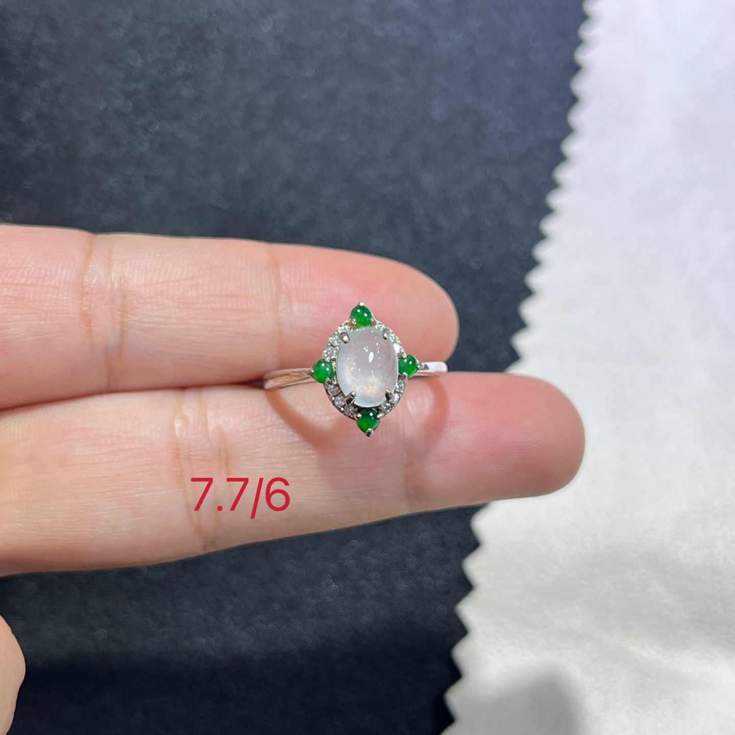 Myanmar Jade Silver-Inlaid Ring