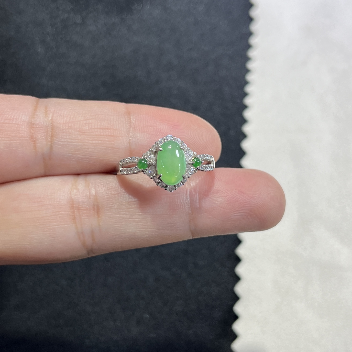 Myanmar Jade Silver-Inlay Ring 4