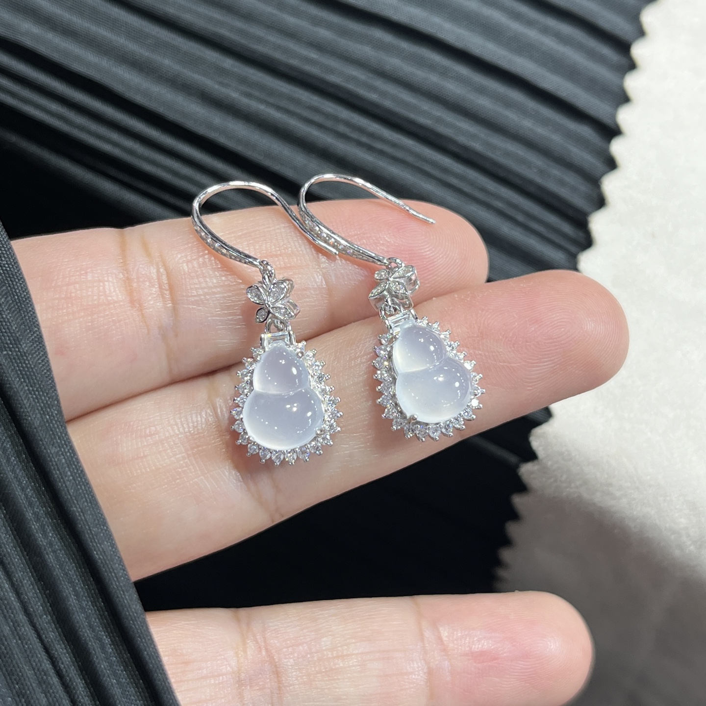 Myanmar Jade Silver-Plated Gourd Earrings 3