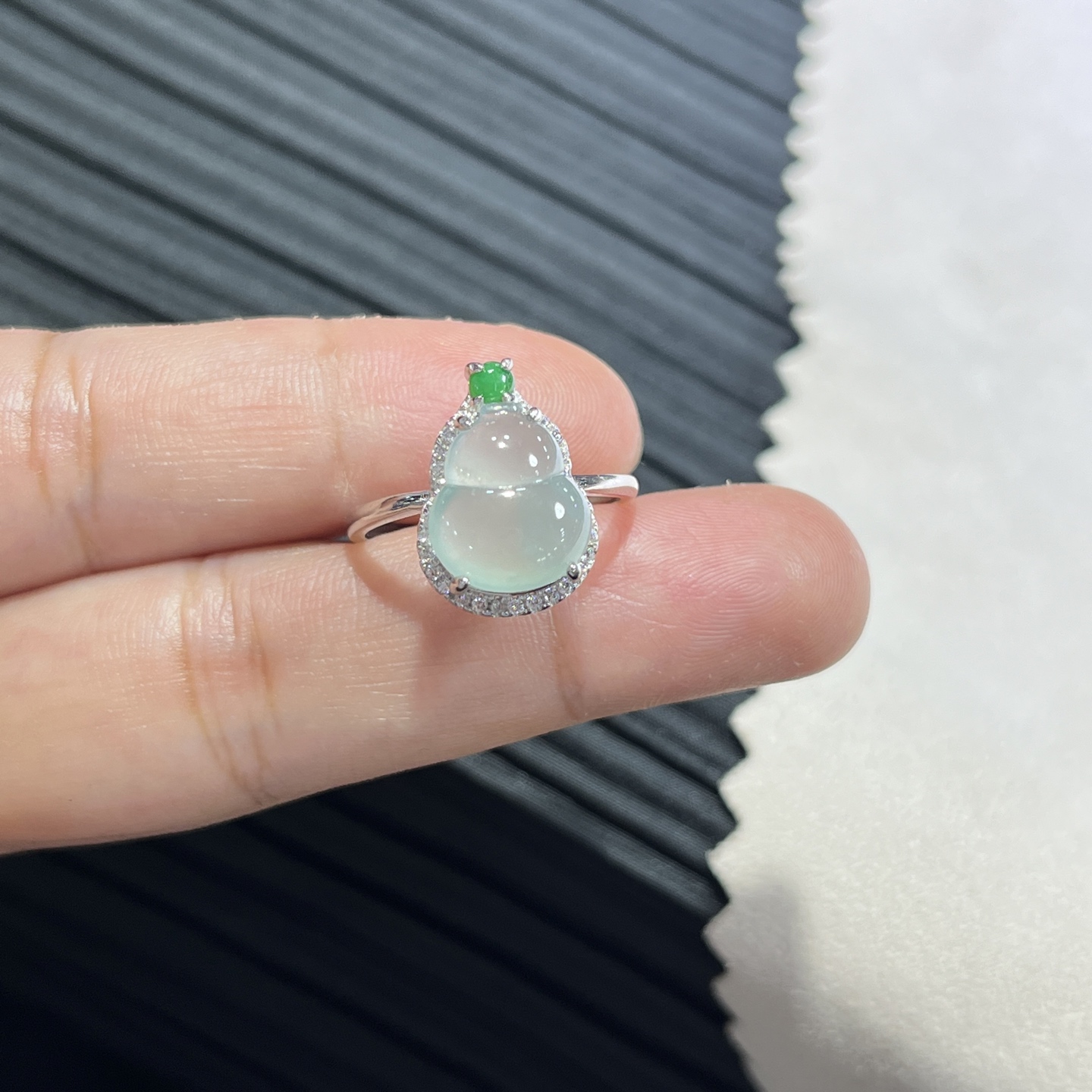 Myanmar Jade Silver-Plated Gourd Ring 4