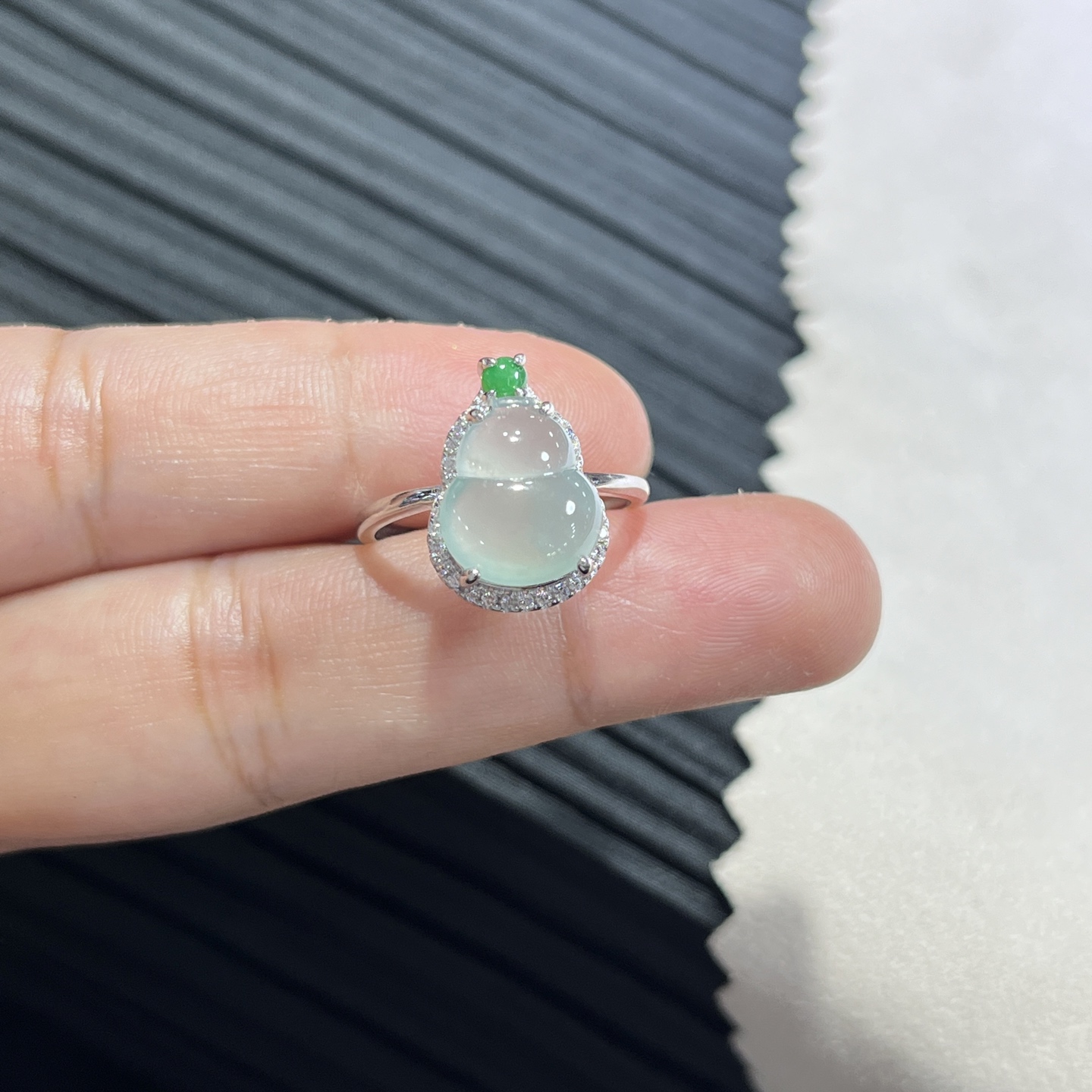 Myanmar Jade Silver-Plated Gourd Ring 3