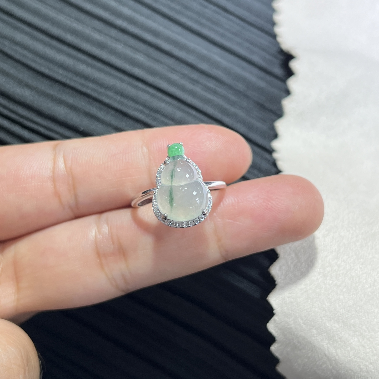 Myanmar Jade Silver-Plated Gourd Ring 3