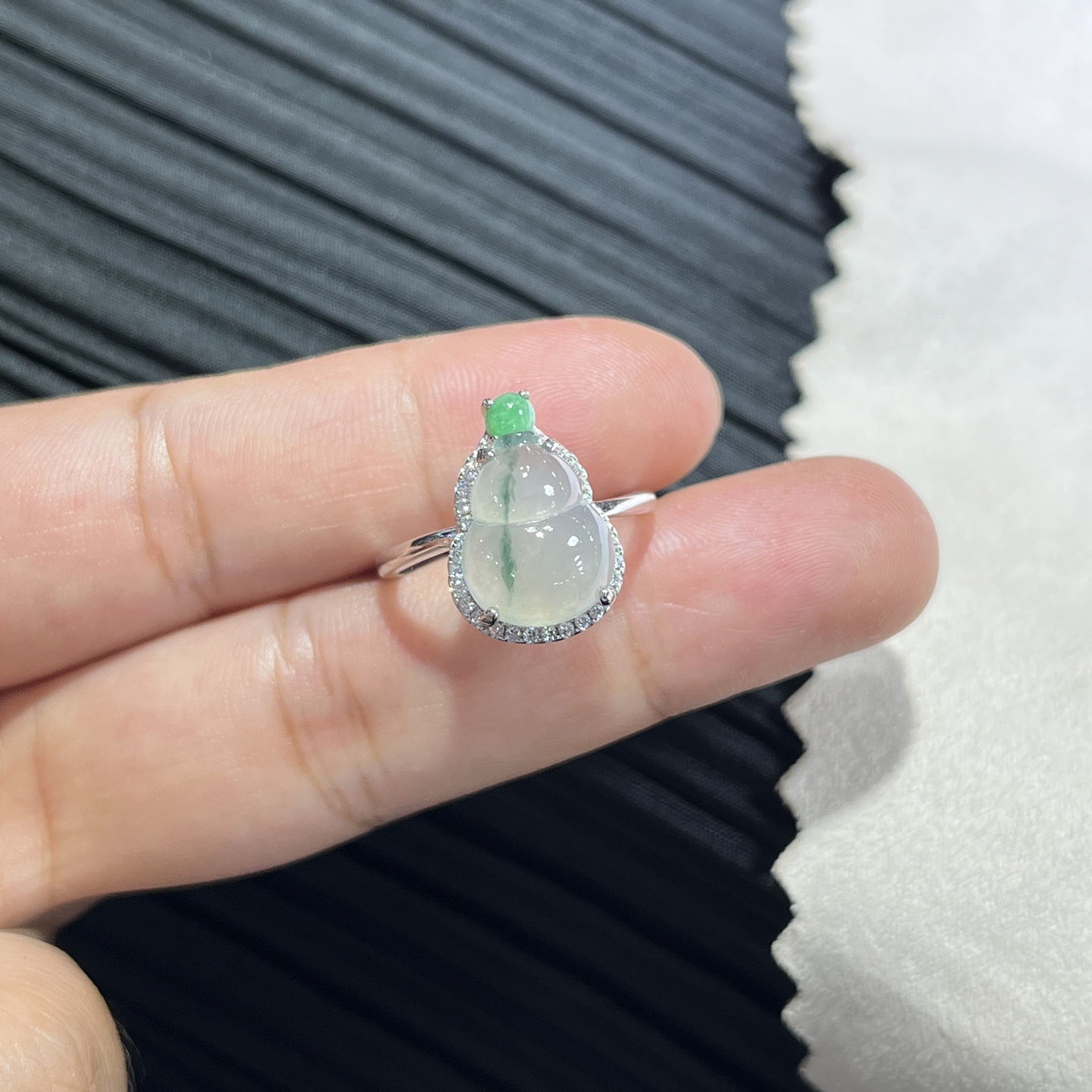 Myanmar Jade Silver-Plated Gourd Ring 2