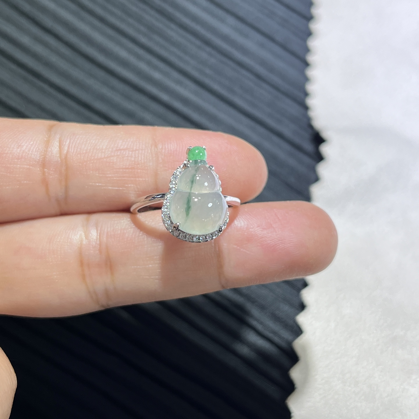 Myanmar Jade Silver-Plated Gourd Ring 4