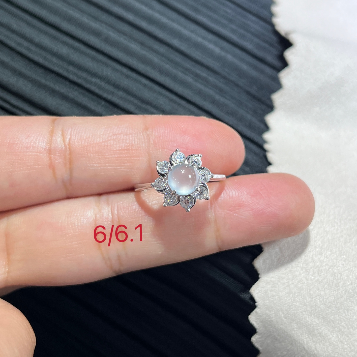 Myanmar Jade Silver-Set High-Ice Ring