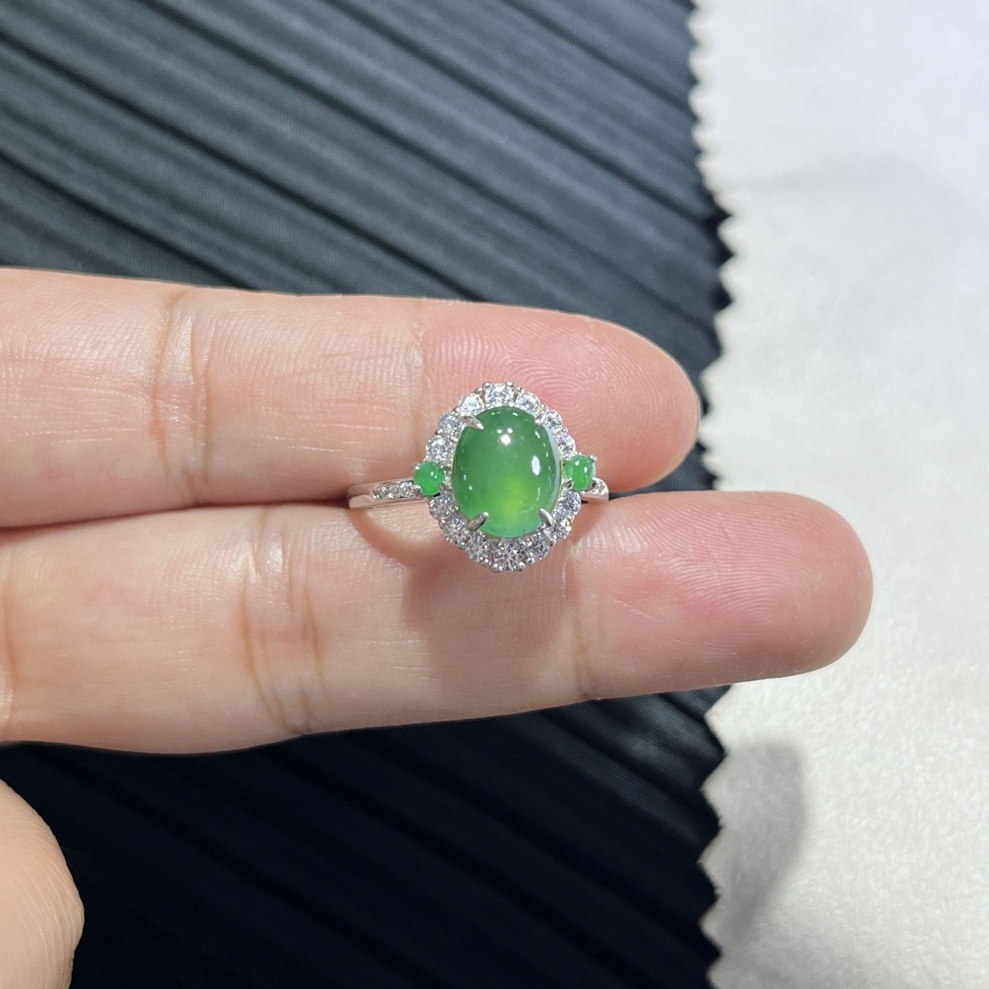 Myanmar Jade Silver-Set Exquisite Ring 3
