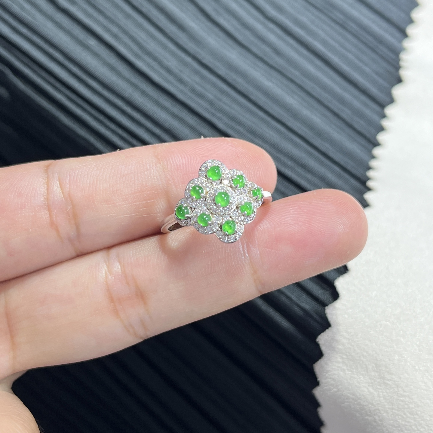 Myanmar Jade Silver-Set Exquisite Ring 2