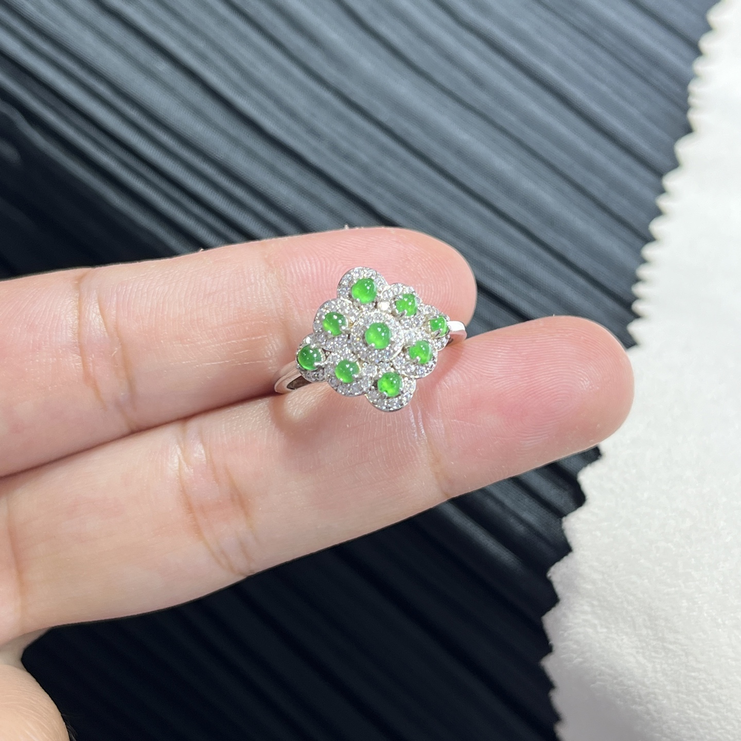 Myanmar Jade Silver-Inlaid Exquisite Ring