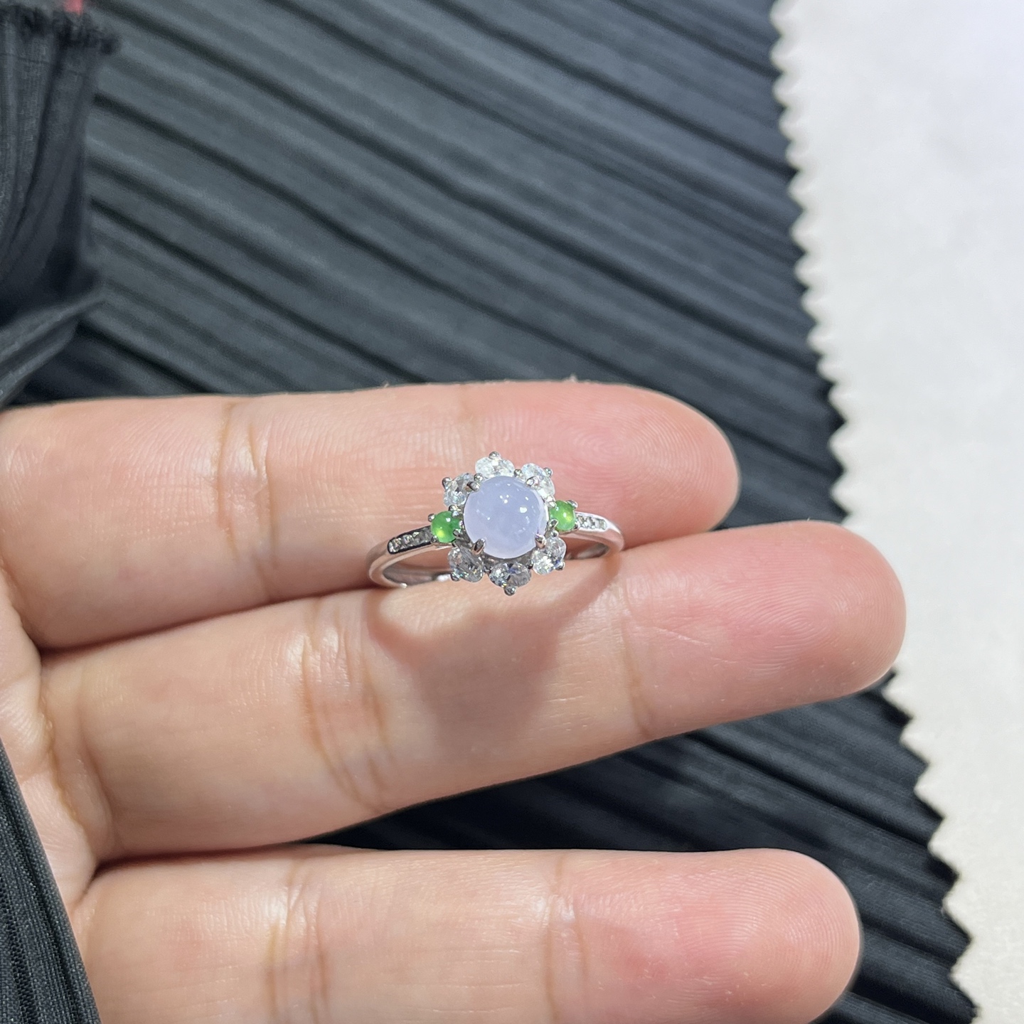 Myanmar Jade Silver-Set Exquisite Ring 3